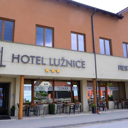 Hotel Luznice Planá nad Lužnicí Exteriör bild