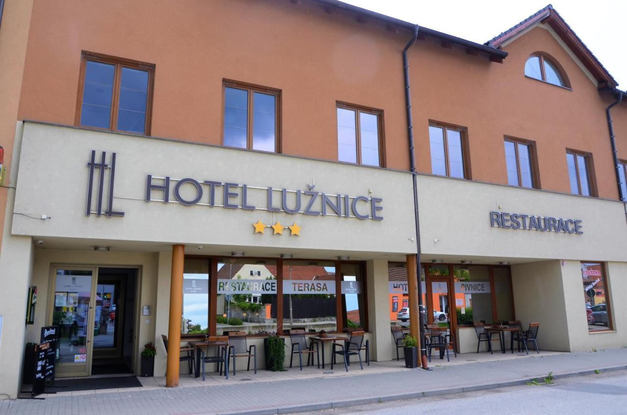 Hotel Luznice Planá nad Lužnicí Exteriör bild